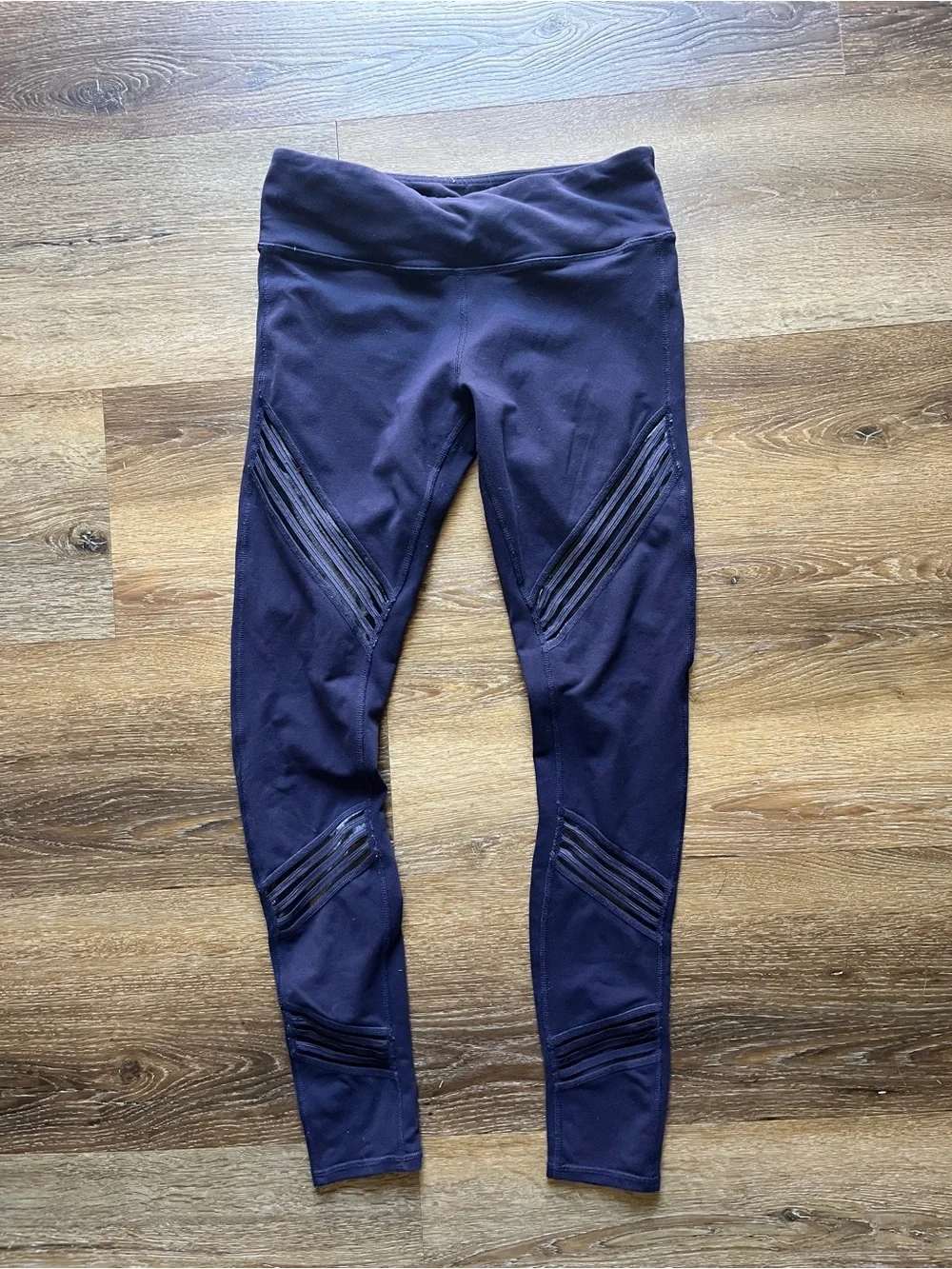 ALO Yoga Deep Navy High-Rise Leggings, Medium